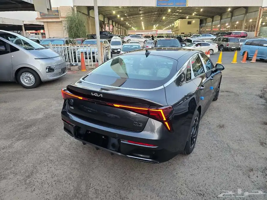 كيا K5 نص فل 2024 الاهليه 4