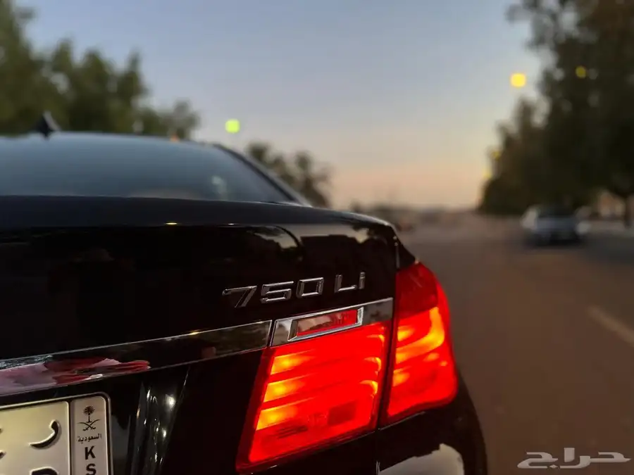 بي ام دبليو 750i 14