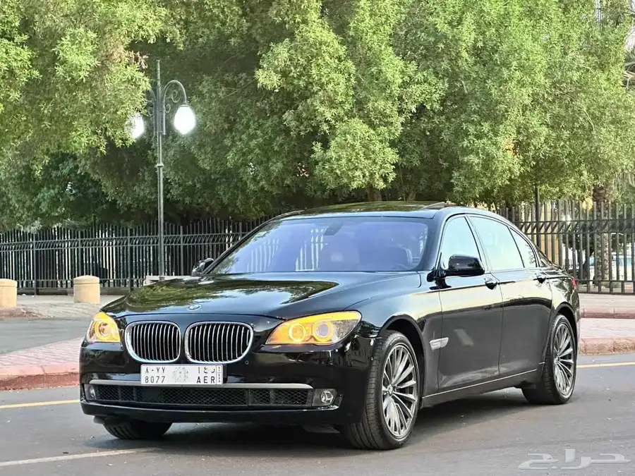 بي ام دبليو 750i 9
