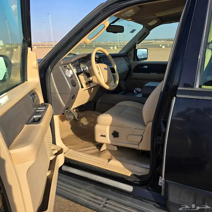 فورد اكسبيدشن م 2009 ممشاة 98 الف 2