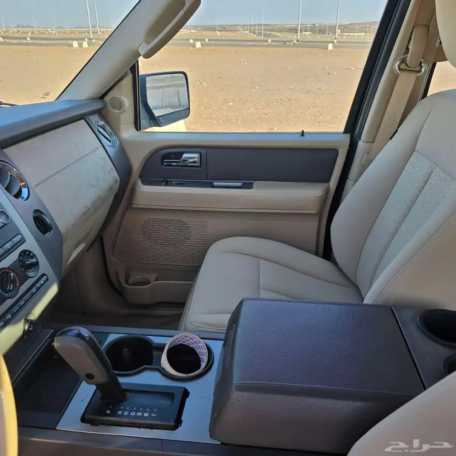 فورد اكسبيدشن م 2009 ممشاة 98 الف 3