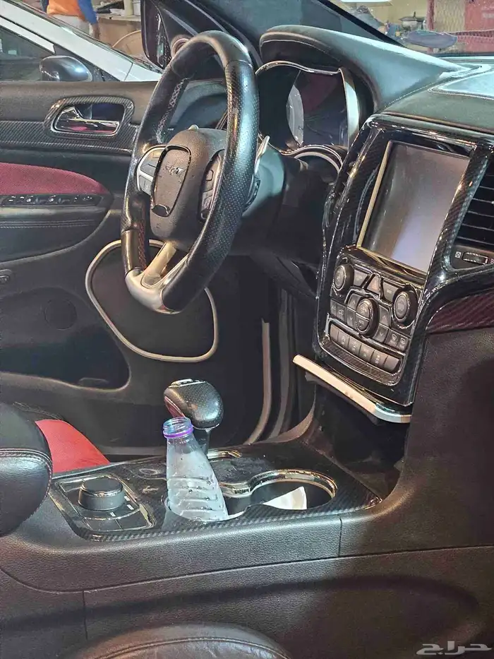 جراند شيروكي SRT 1