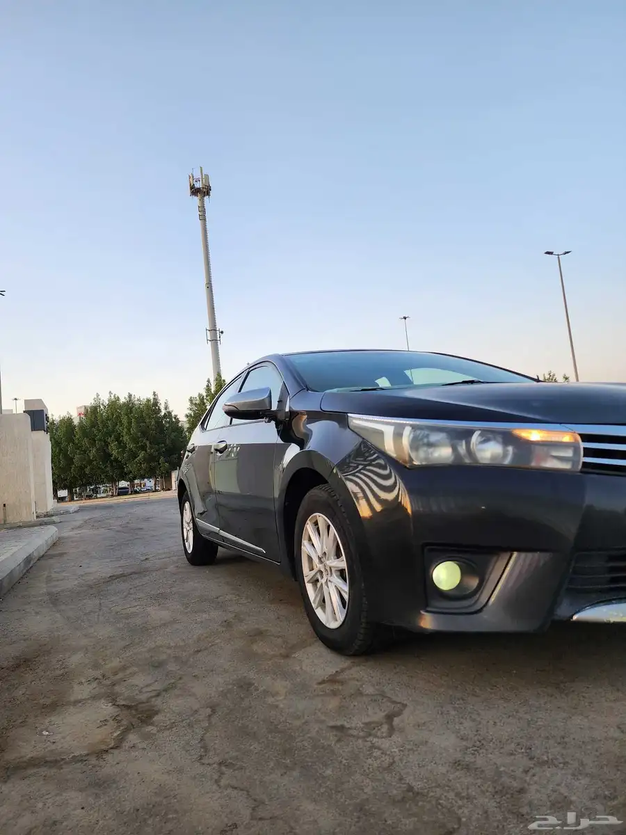 تويوتا كورلا موديل 2015 5