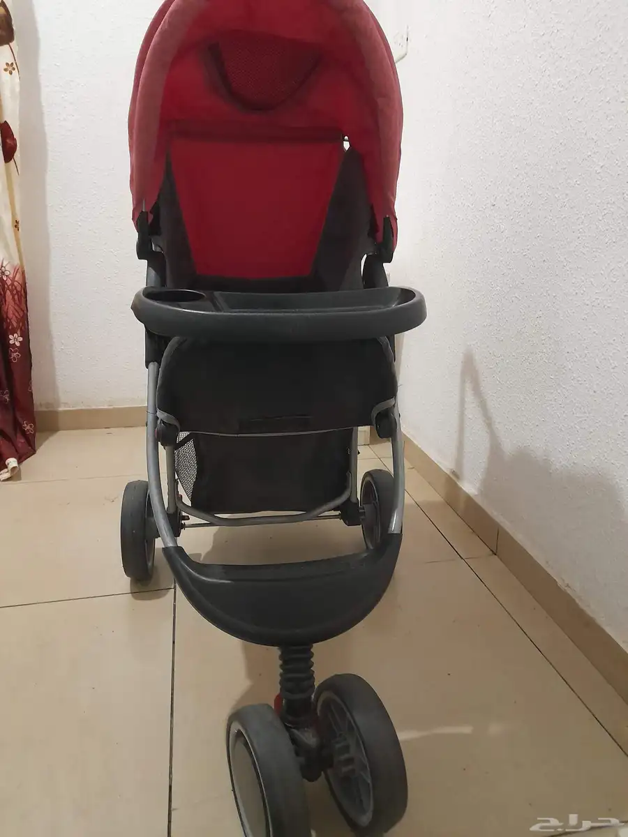 عربة اطفال مستعملة بحالة ممتازة 0