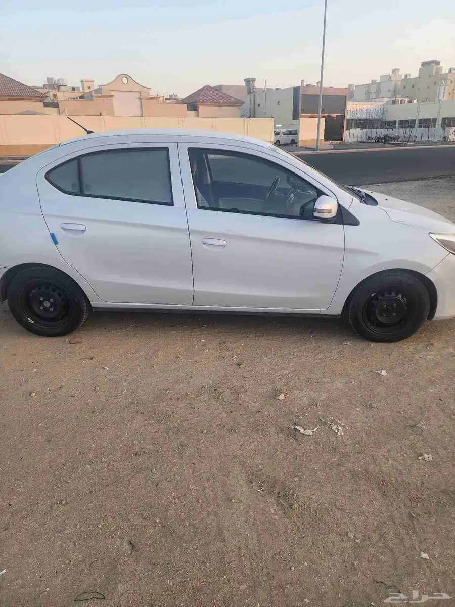 متسوبيشي اتراج 2021 2