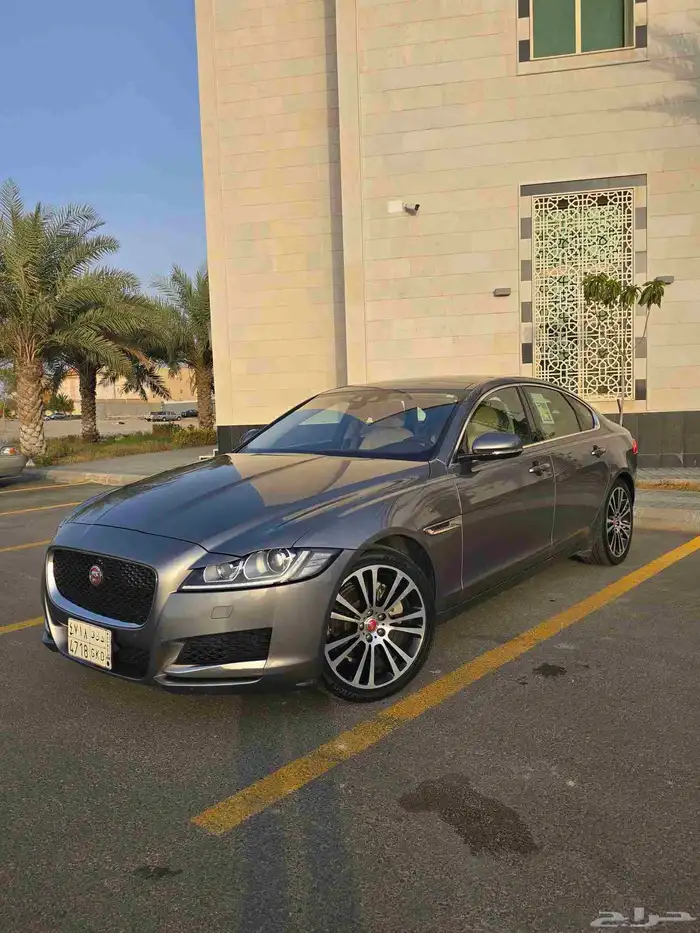 جاكوار XF Jaguar 2020 9