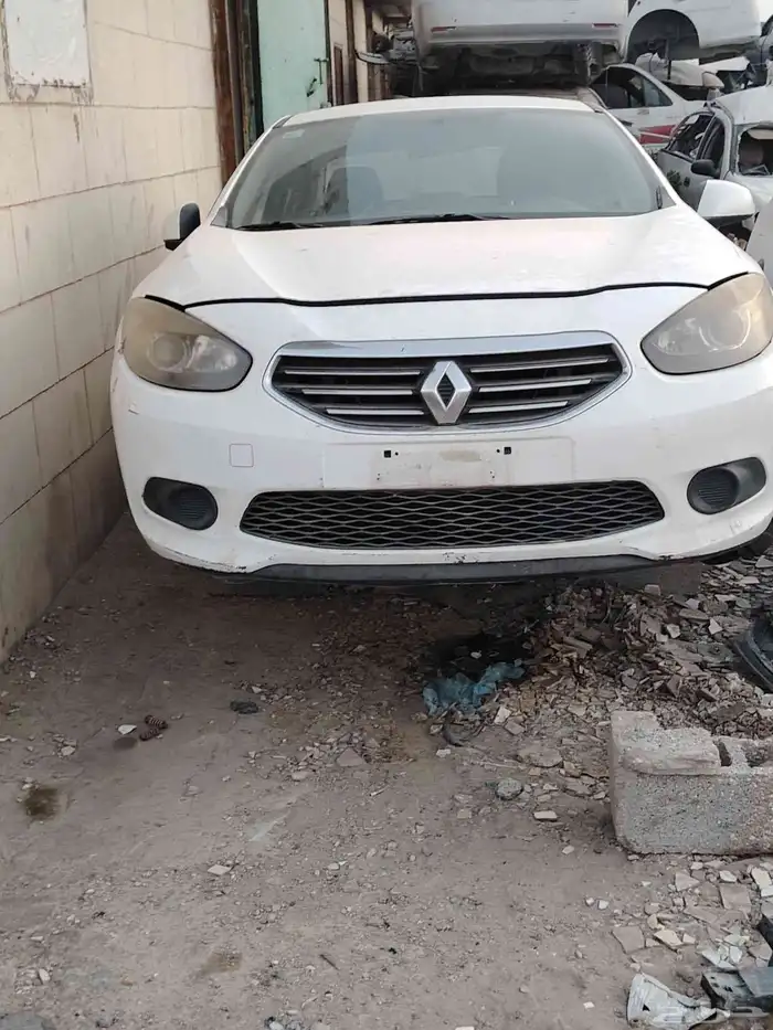 يوجد لدينا تشليح رينو فلونز موديل 2014 1