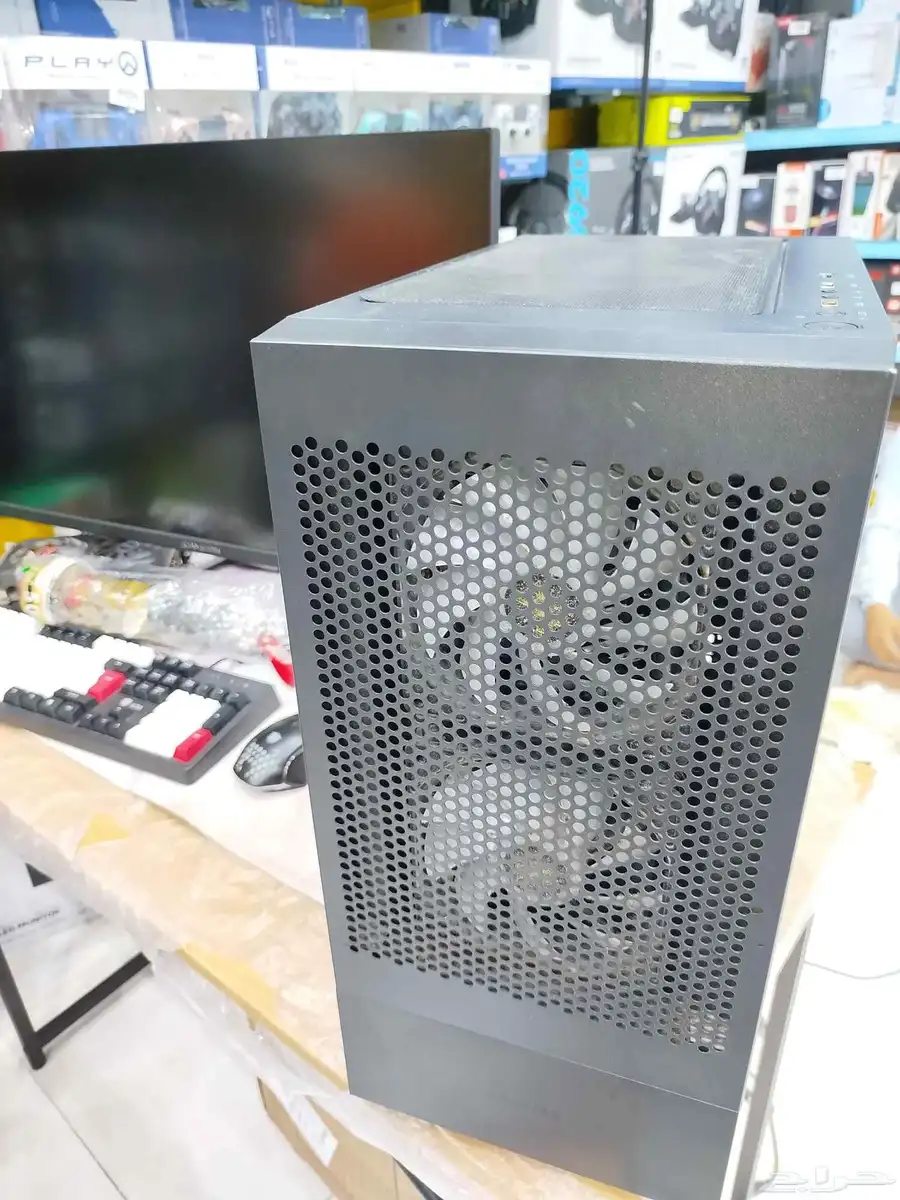 بيسي للبيع 4060 معى 2 شاشات مستعجل ب 2600 2