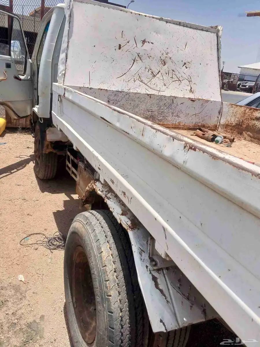 دينا تويوتا موديل 88 صناعية خميس مشيط 1