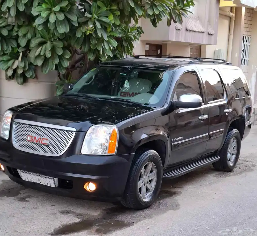 G M C 1