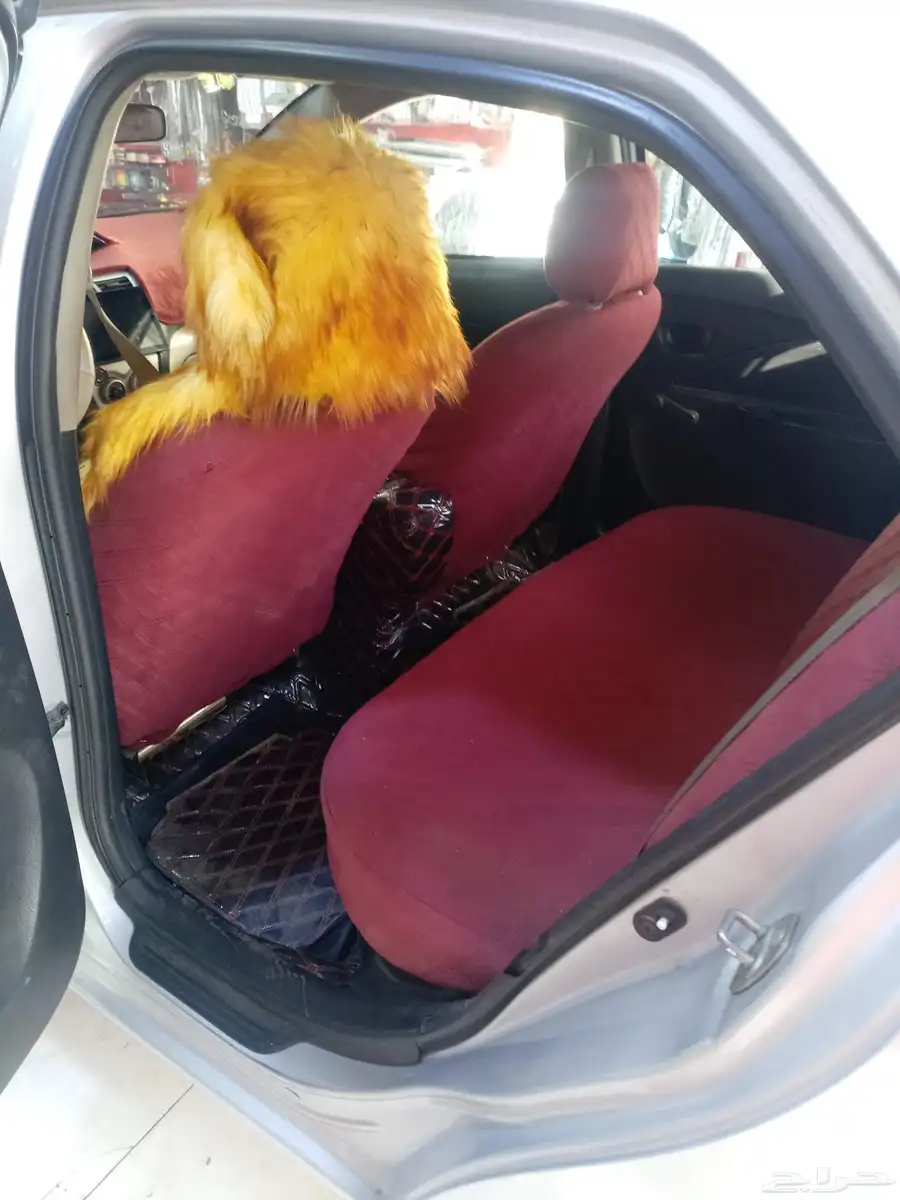 سيارة يارس جير عادي نظيف اقتصادية لبيع ولا إيجار 2
