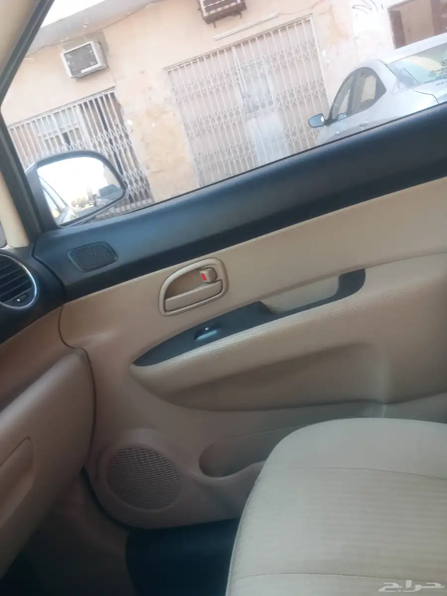 كيا كرنس موديل 20012 وكالة معاد صدام امامى فقط 4