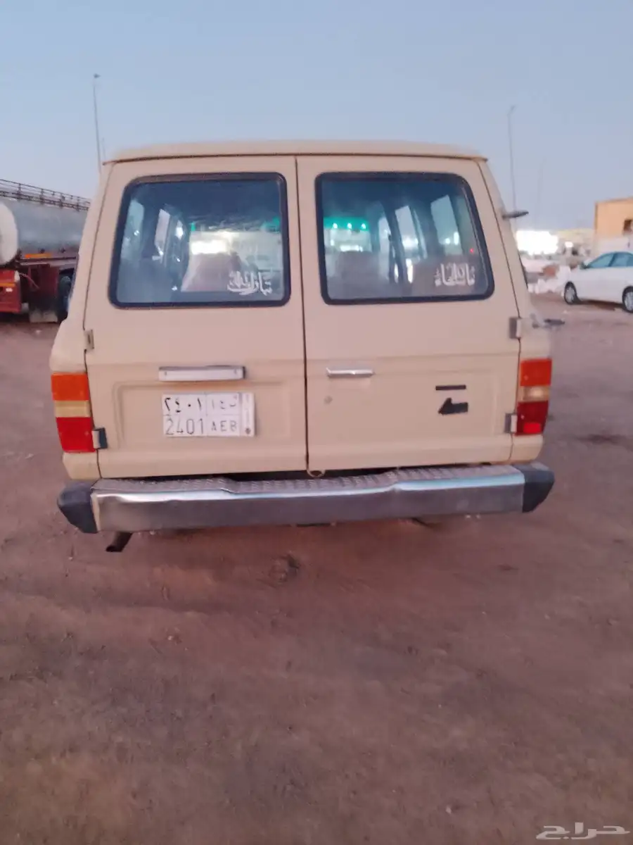 لاندكروزر 1983 2
