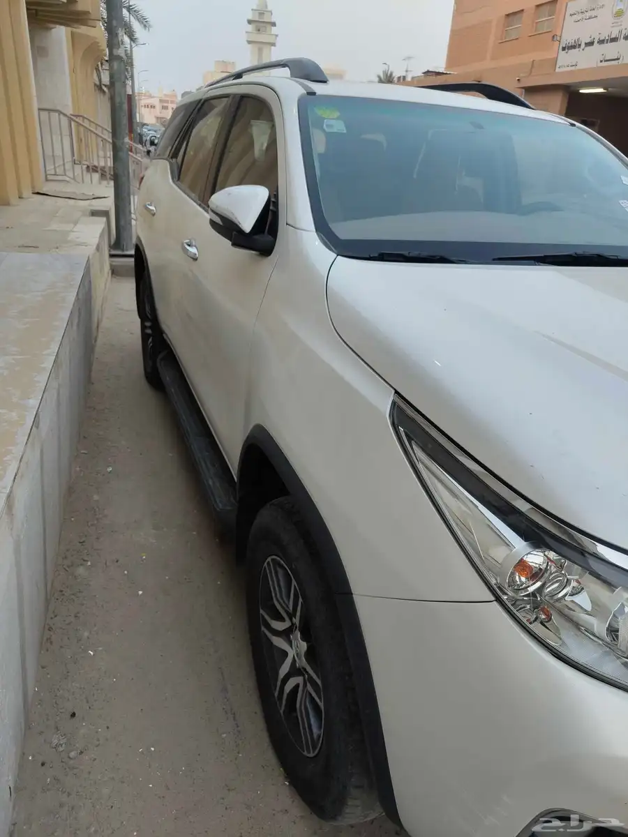 TOYOTA FORTUNER 2017 3
