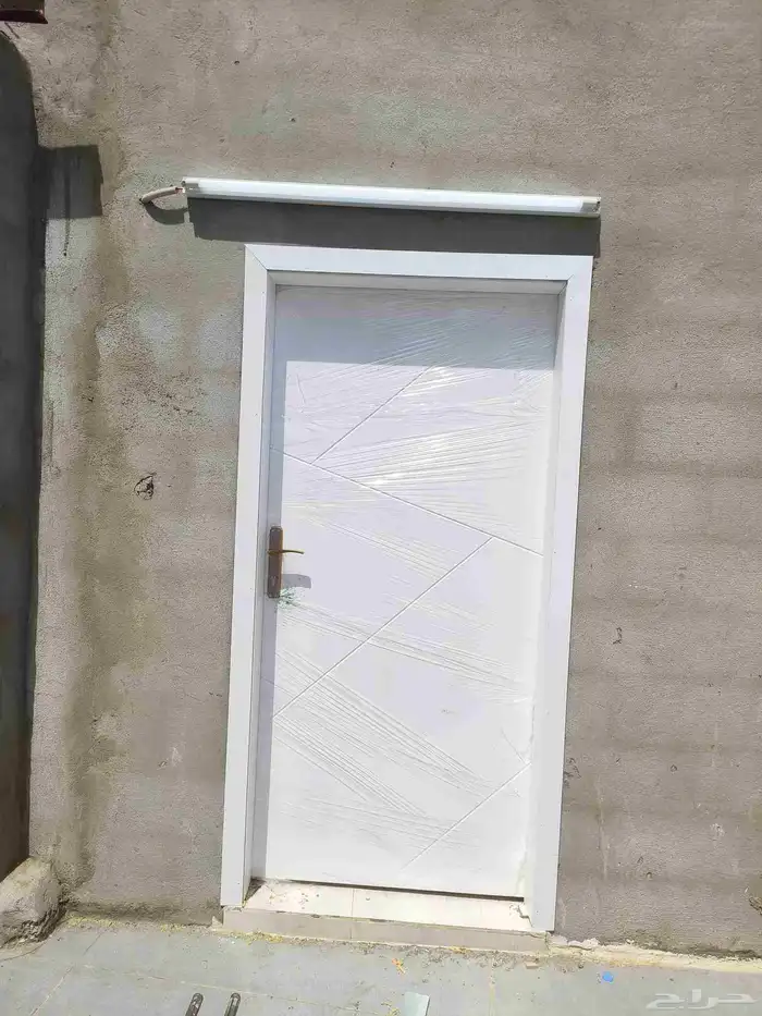 تفصيل ابواب خشب بجميع انواعها جيزان بيش العزامة الشارع العام 0