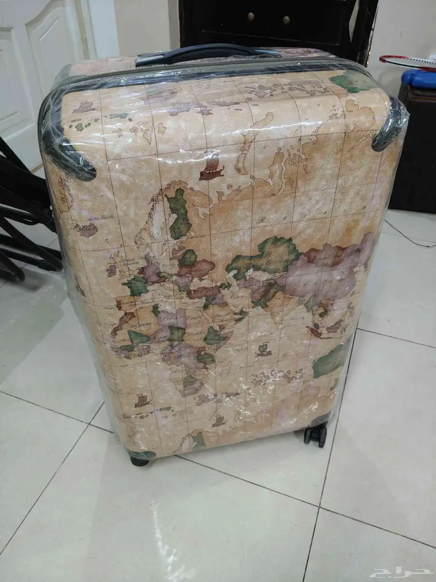 حقيبة سفر كبيرة للبيع نظيفة 0