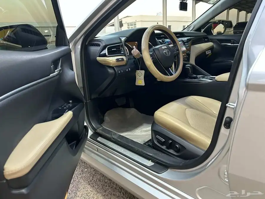 تويوتا كامري 2019 فل كامل (بنزين) 2.5L 6
