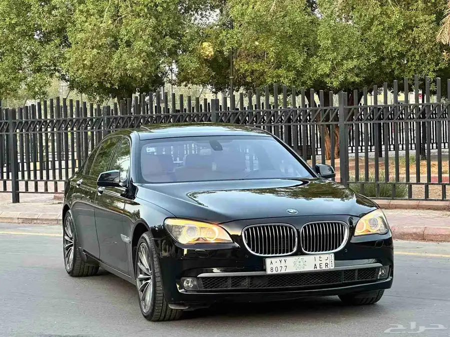 بي ام دبليو 750i 3