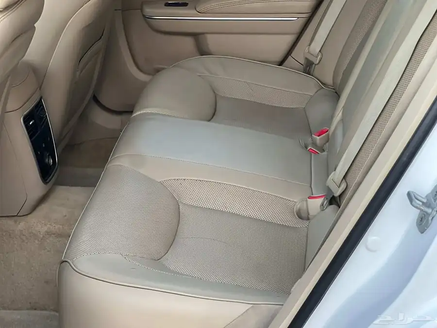 كرايزلر 2014 8 سلندر 5.7 فل كامل للبيع 25