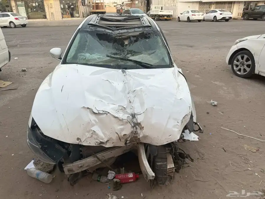 ازيرا 2021للبيع بحالتها لتواصل وتس فقط 0