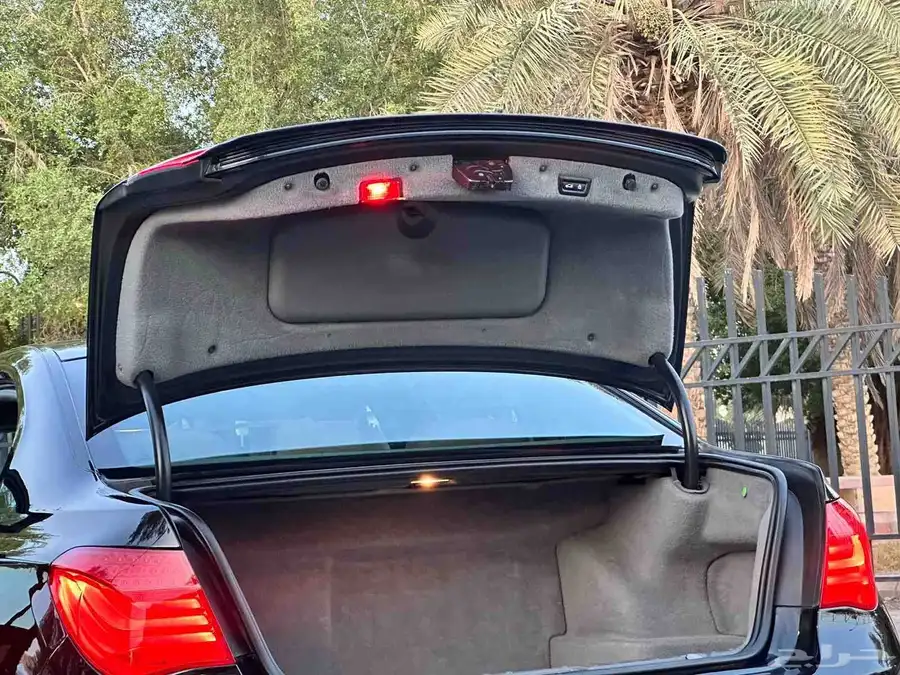 بي ام دبليو 750i 16