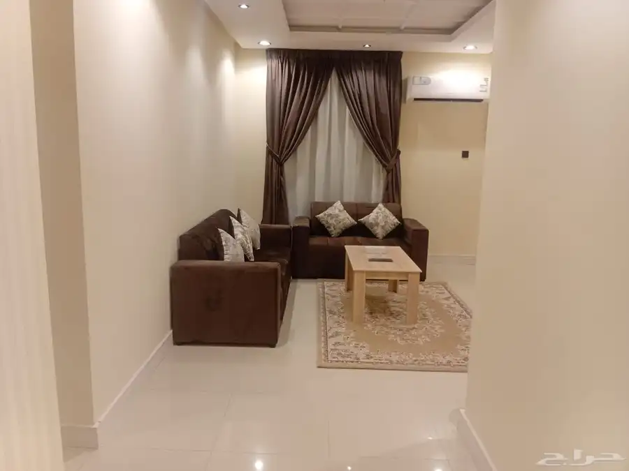 اجنحة و شقق و غرف مؤثثة و مخدومة للايجار لشهري بحي النهضه 9
