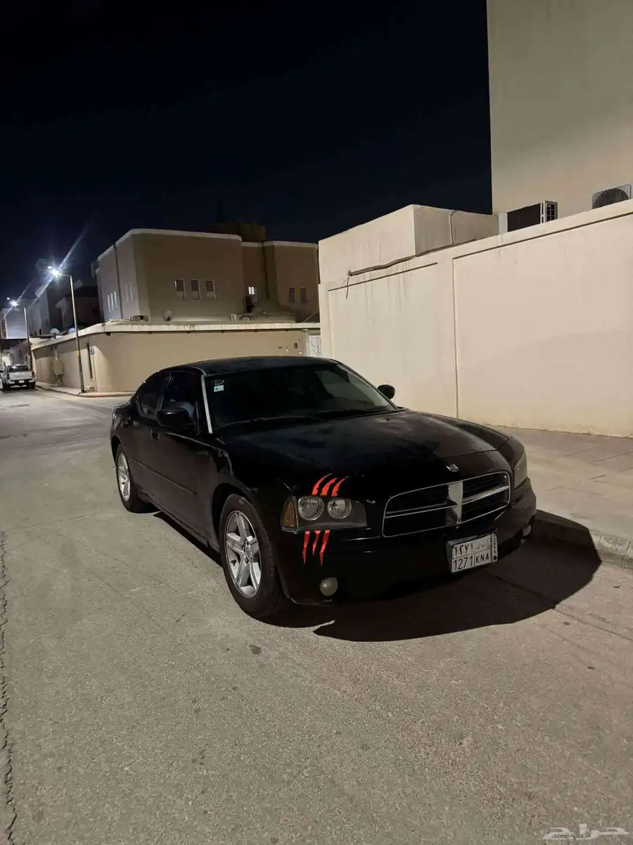 للبيع دوج شارجر الموديل 2009 6 سلندر الممشى 361 الف 1