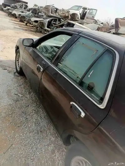 فورد جراند ماركيز 2001 2