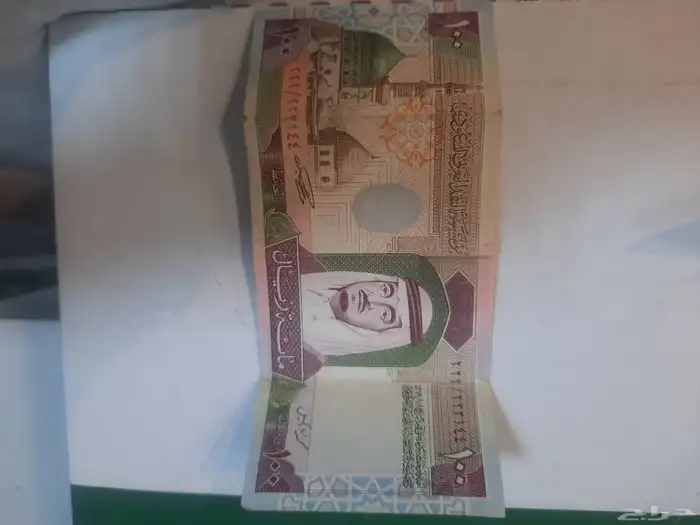 فلوس قديمه ونضيفه شبه جديد 1