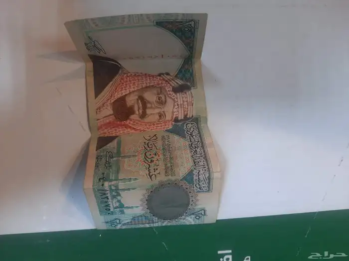 فلوس قديمه ونضيفه شبه جديد 3