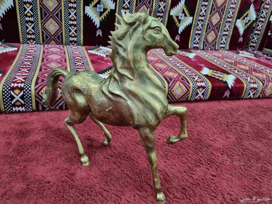 حصان نحاسي تراثي الوزن 3 كيلو العرض 40 سم 1