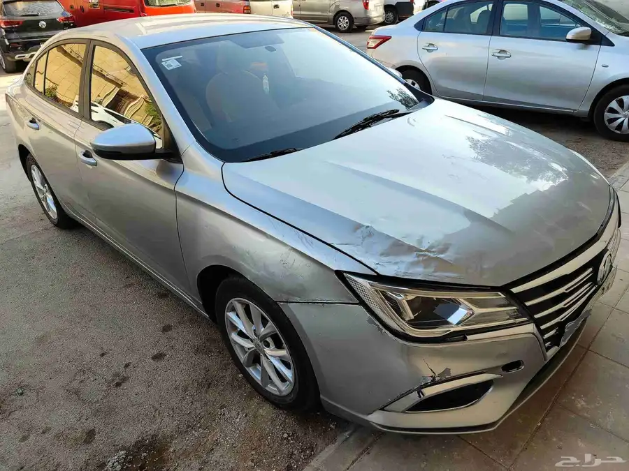 MG 5 موديل   2022 ممشى   214 000 كيلومتر مكينه   1500cc شرط 1