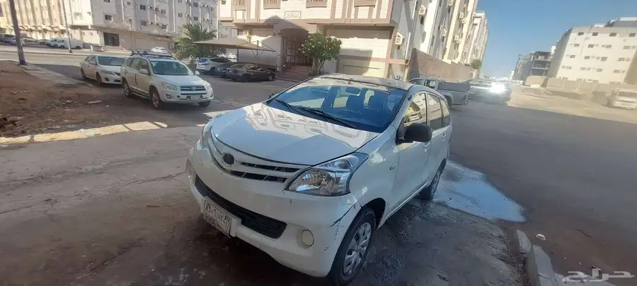 تويوتا افانزا 2015 للبيع 2