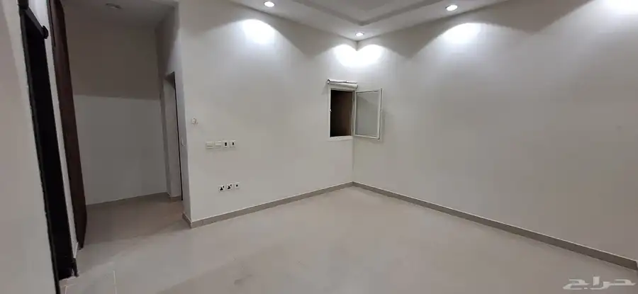 شقة غرفة واحدة ومطبخ وصالة كبيرة ودورة مياهOne-room apartmen 0