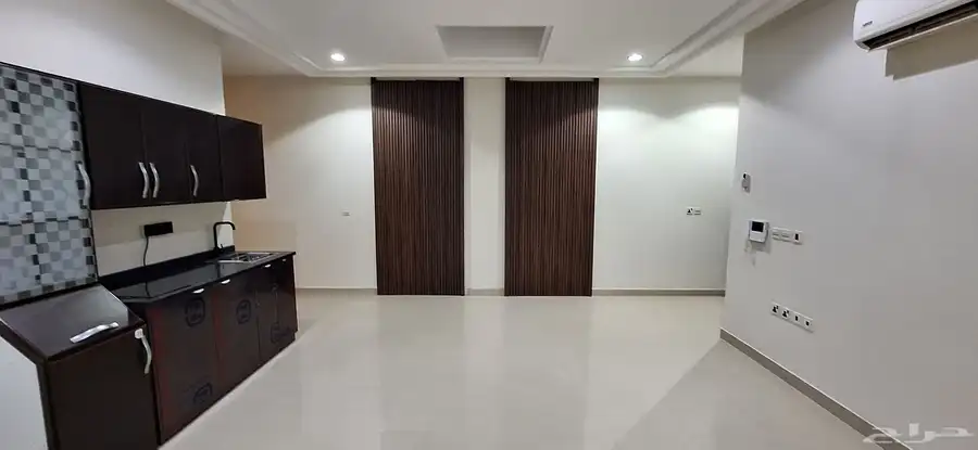 شقة غرفة واحدة ومطبخ وصالة كبيرة ودورة مياهOne-room apartmen 9