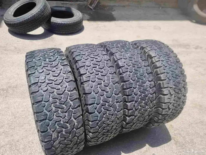 285 70 17 حجريه الكفرات نضيفه شرت 0