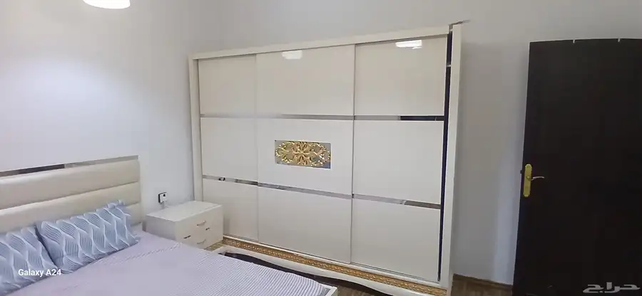 غرفة نوم للبيع حالتهامتوسطه السرير يحتاج قاعده خشب 0