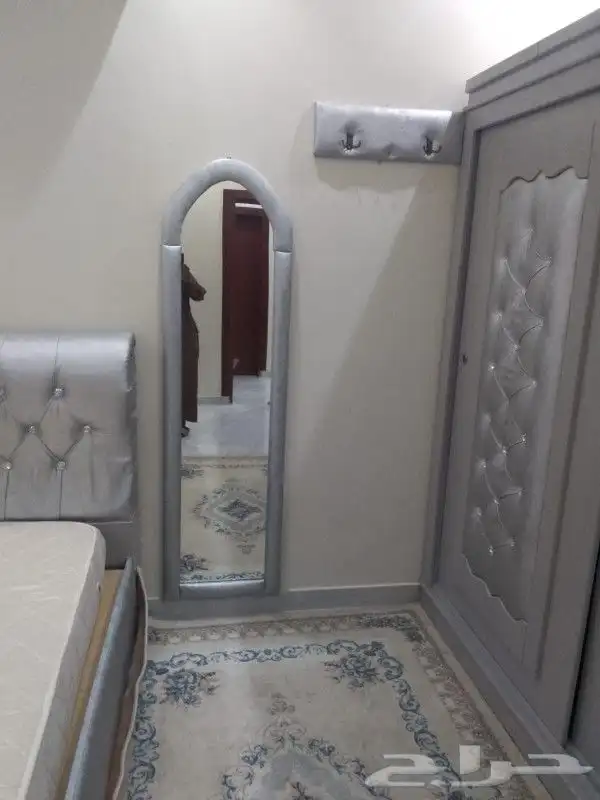 يوجد دولاب وطني  2سرير  مره في المزاحمية 1