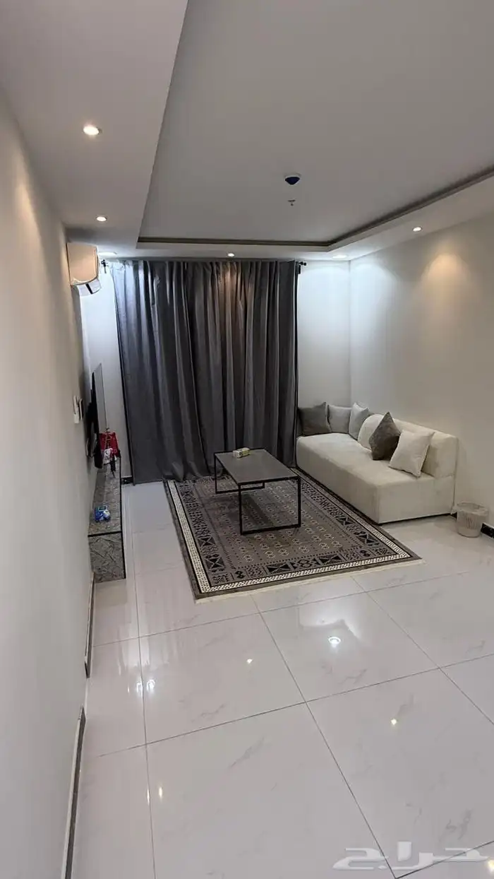 للايجار شقة مؤثثة بالخبر 2