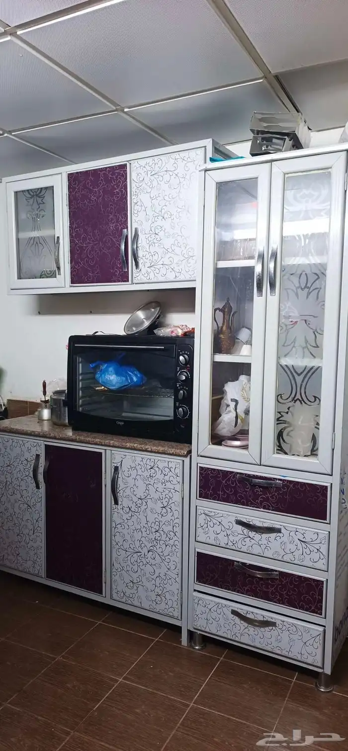 المغسله 50 ريال و150 ريال والمطبخ ب 600 ريال والطاولات ب 50 1