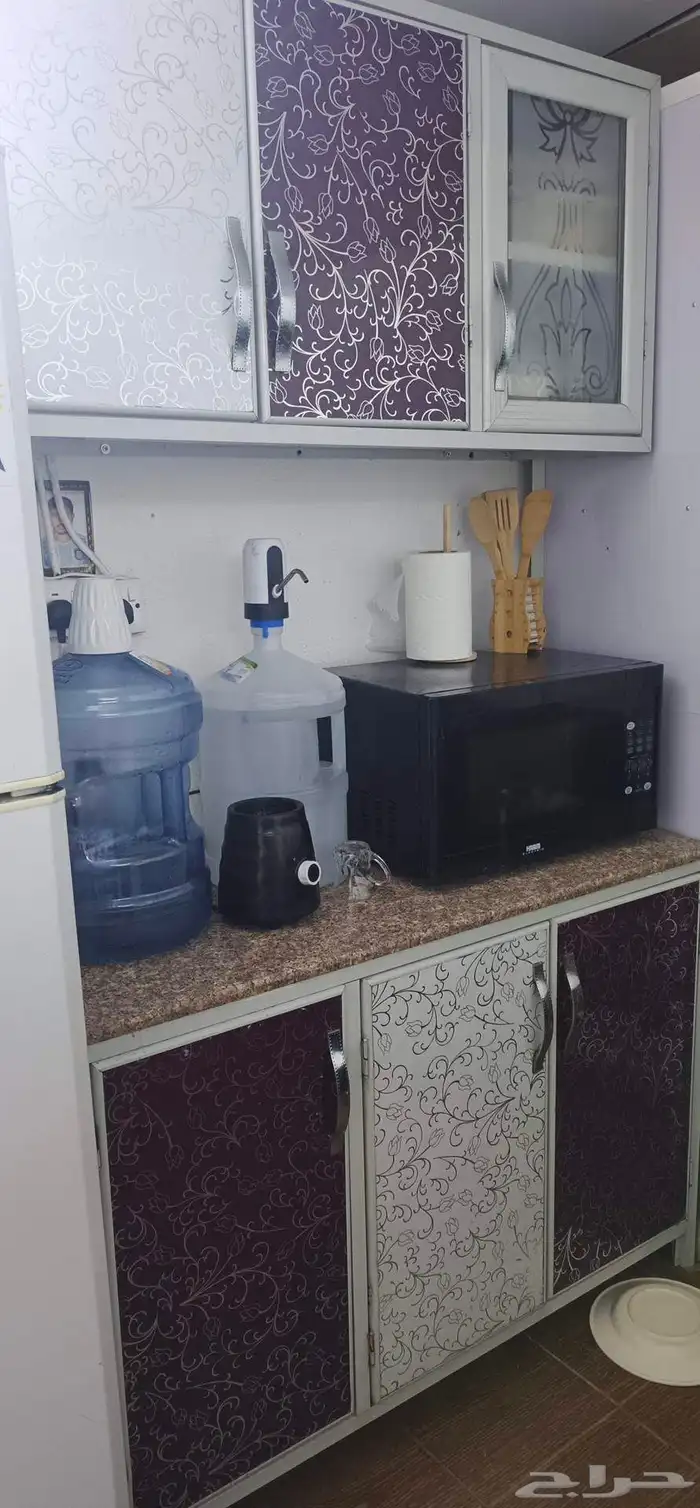 المغسله 50 ريال و150 ريال والمطبخ ب 600 ريال والطاولات ب 50 2