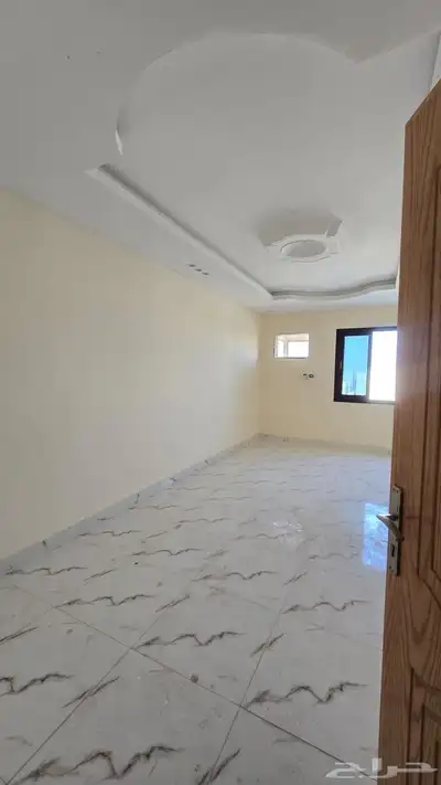 اكبر كمباوند(تجاري-اداري-سكني) ابحر حي الشراع 6