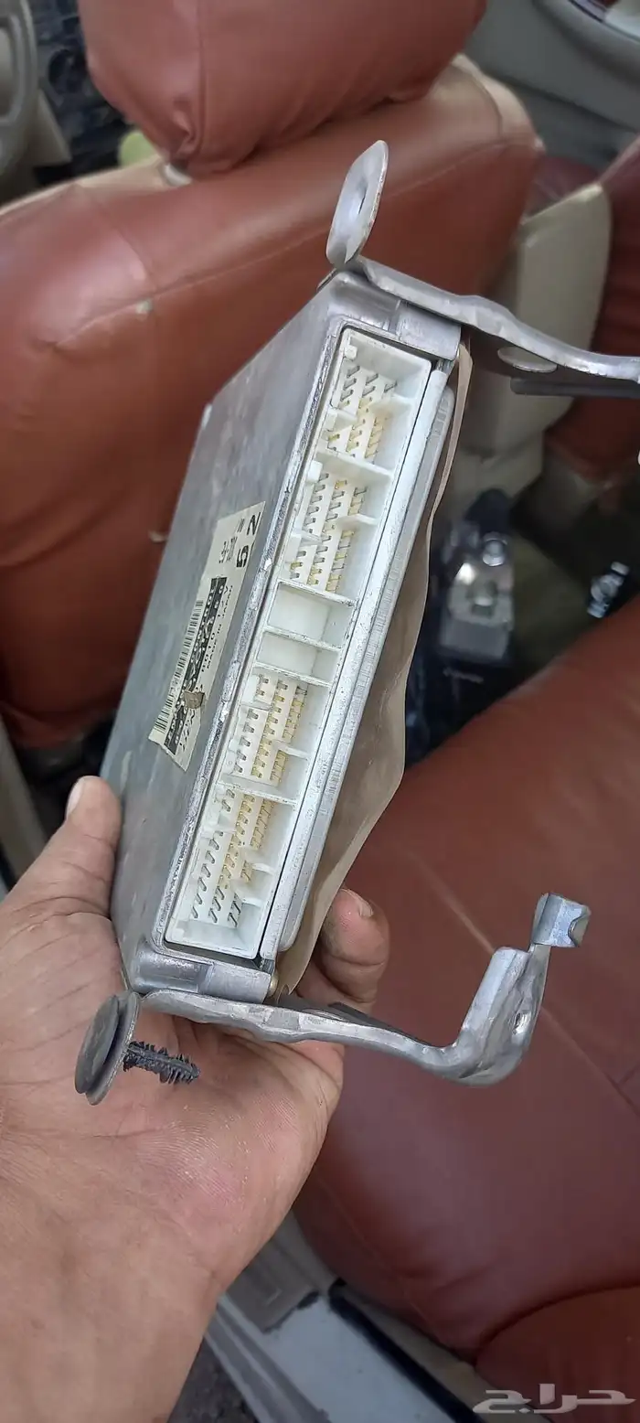 كمبيوتر كورولا 2005 مع المكينة 0