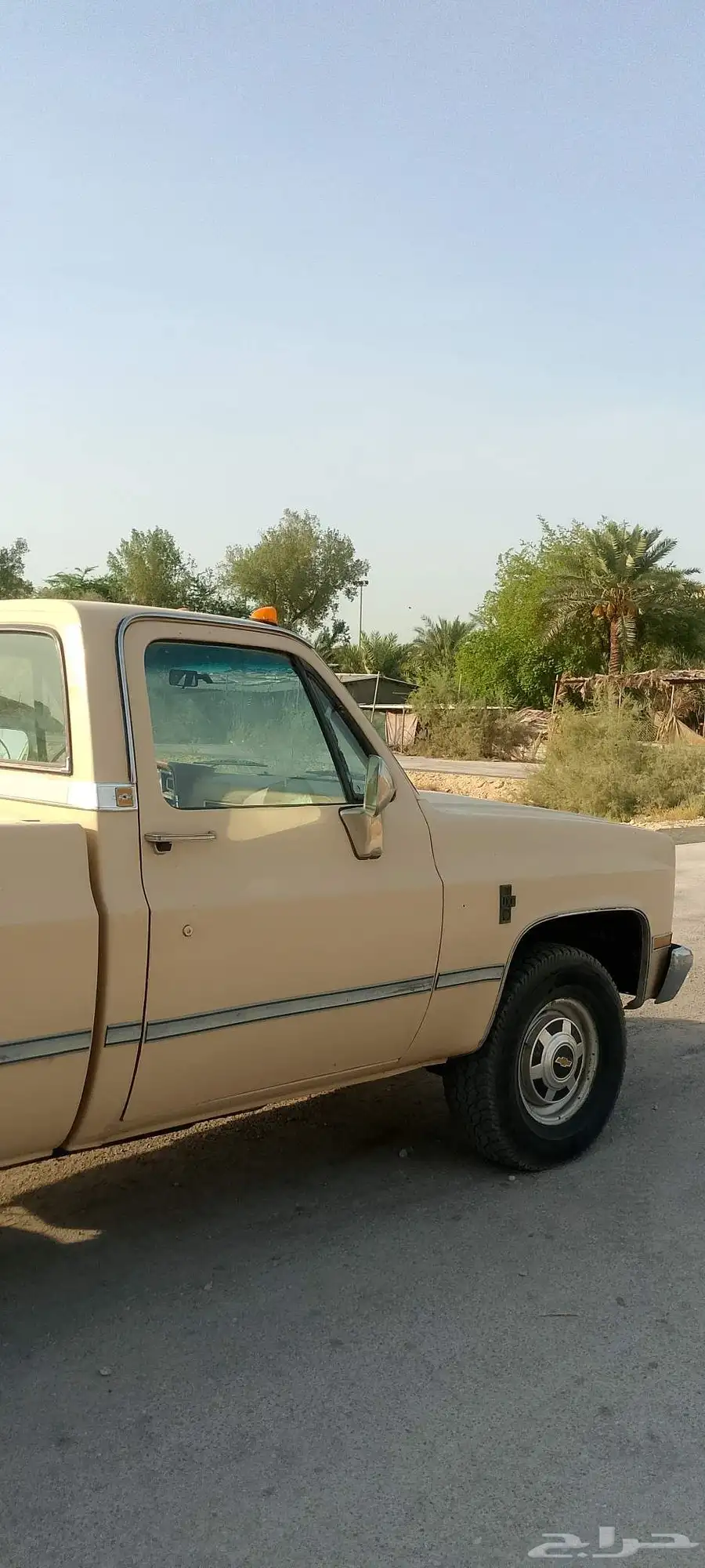 للبيع شفروليه موديل 84 مخزن 4
