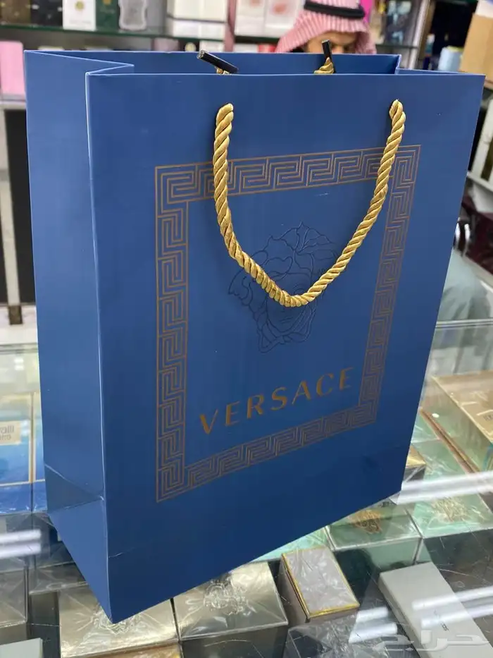 متوفر جميع اكياس الماركات العالميه الدرزن ب 45 7