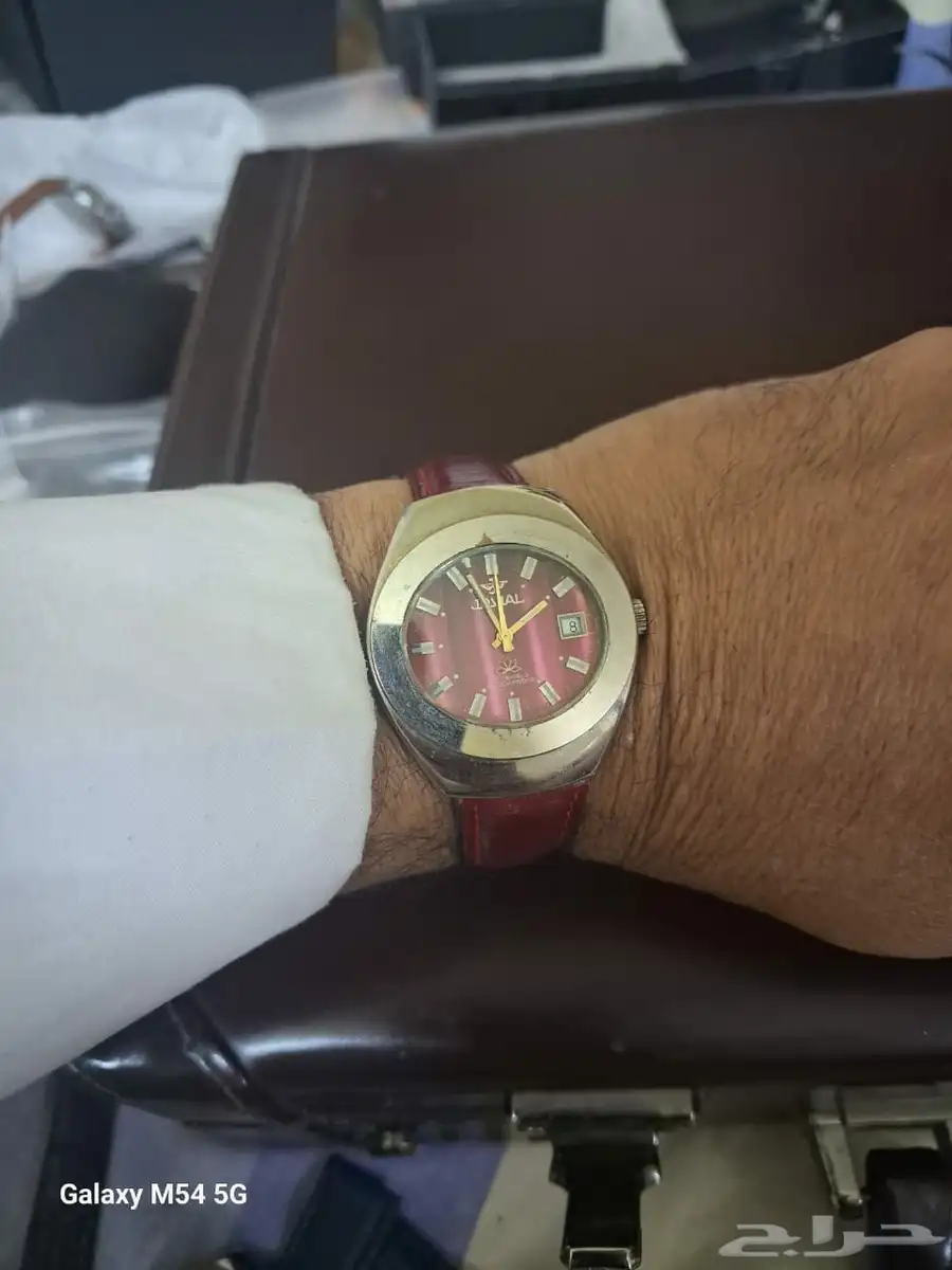 مجموعه ساعات فنتنج تكويك اوتوماتيك وحجر استمتع برؤيه الماضي 41