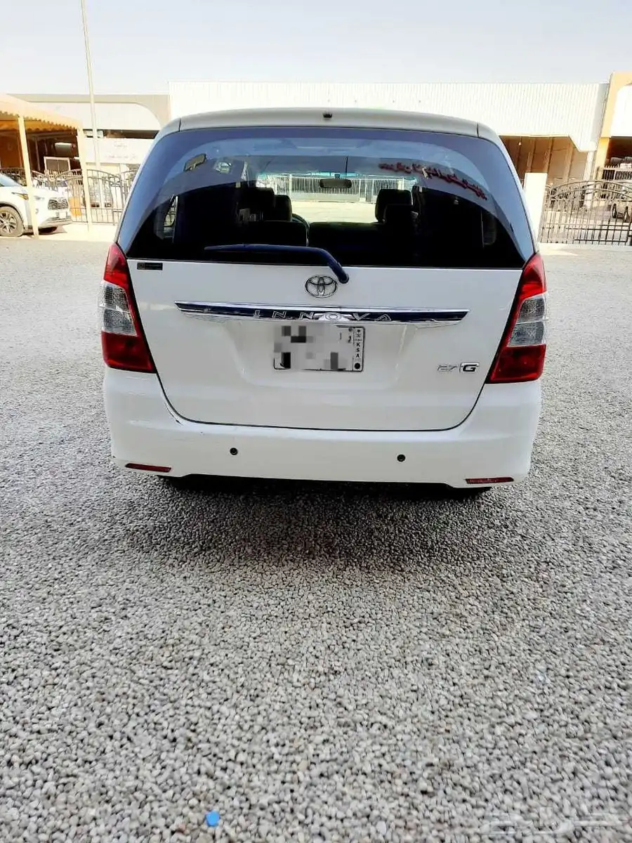 تويوتا انوفا 2015 5