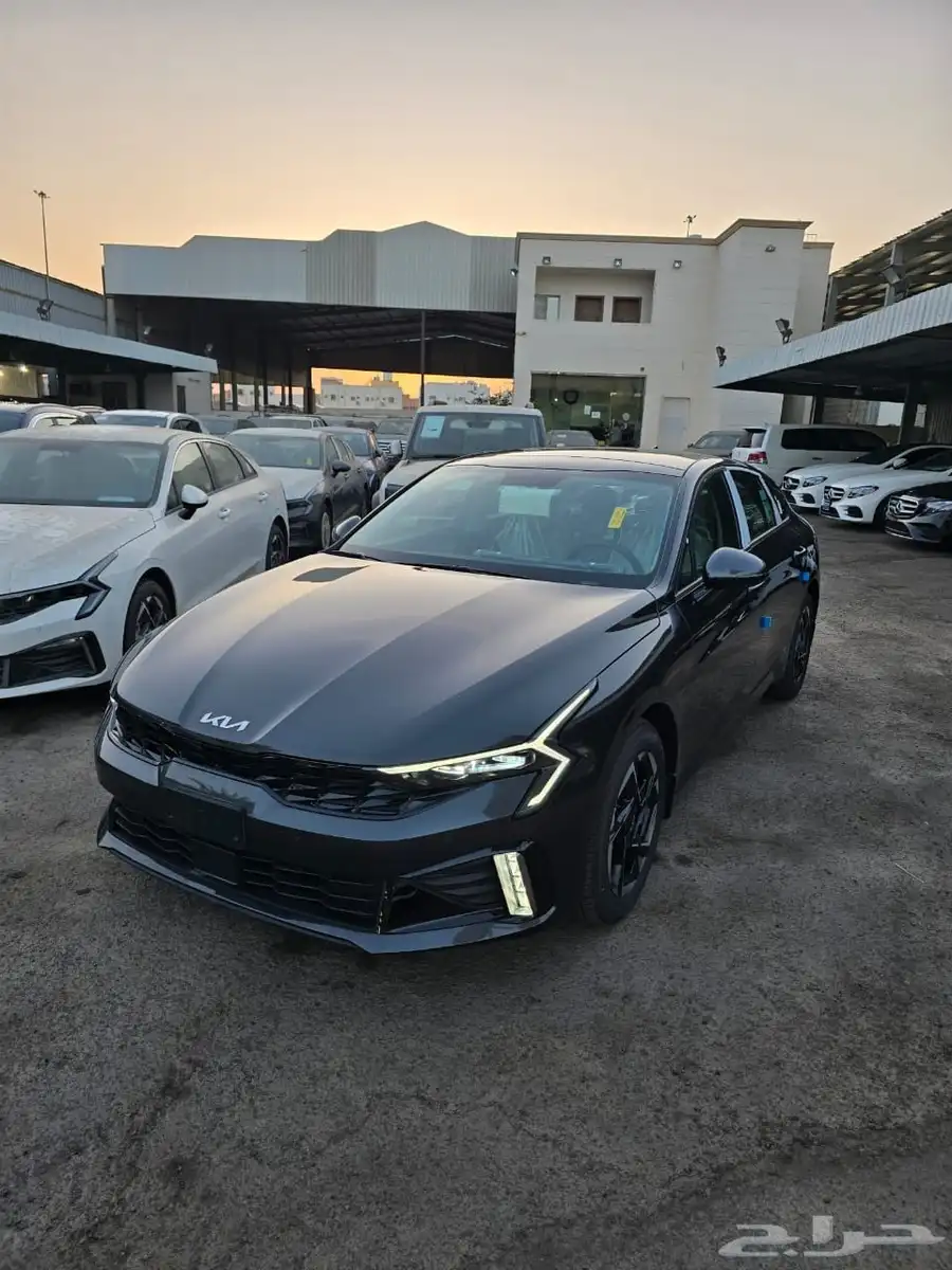 كيا K5 نص فل 2024 الاهليه 2