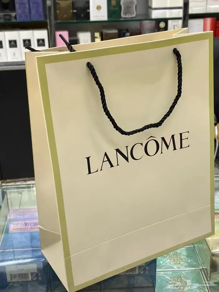 متوفر جميع اكياس الماركات العالميه الدرزن ب 45 9