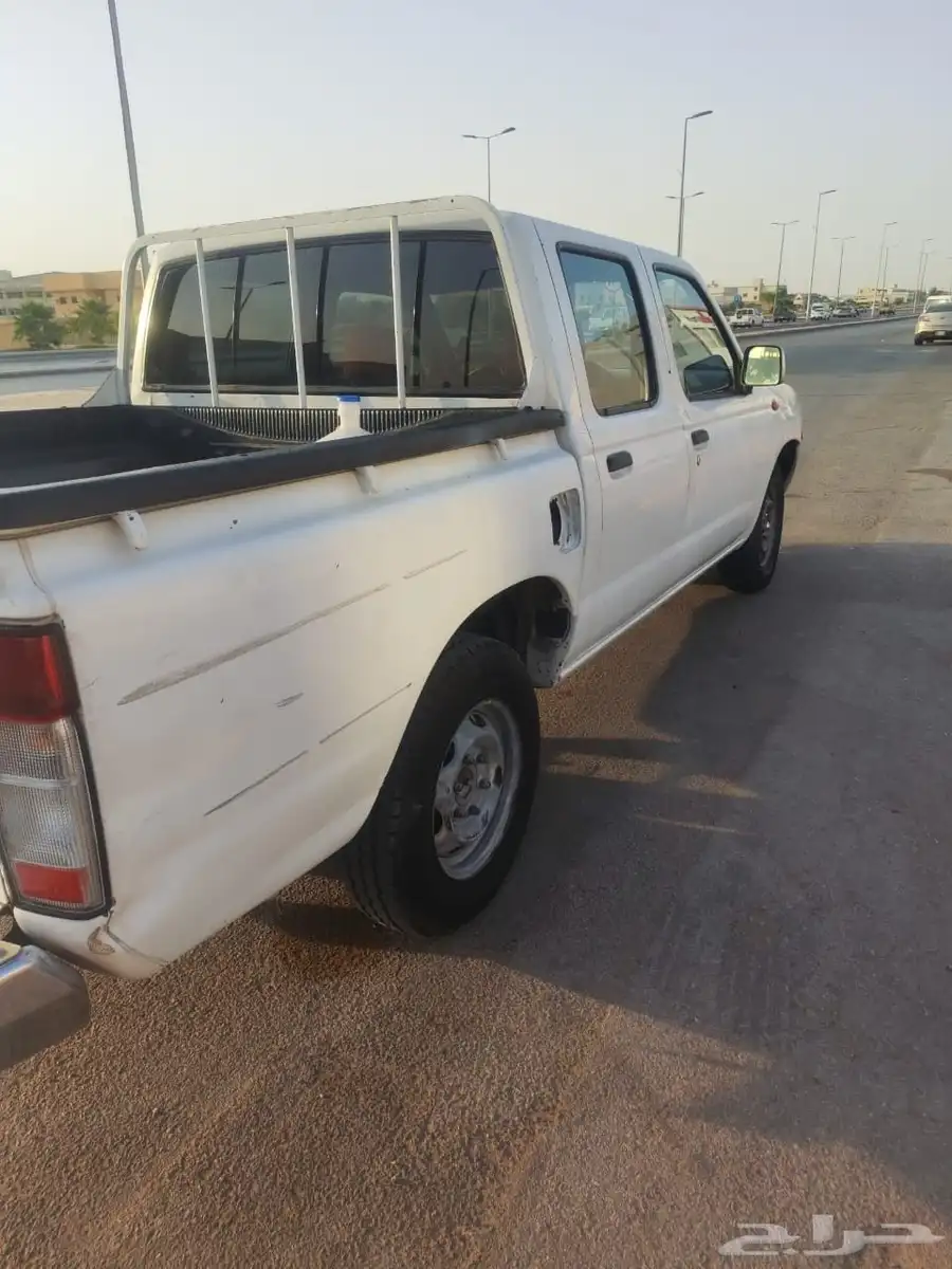 نيسان ددسن 2009 للبيع او البدل بسياره صغيرة 5